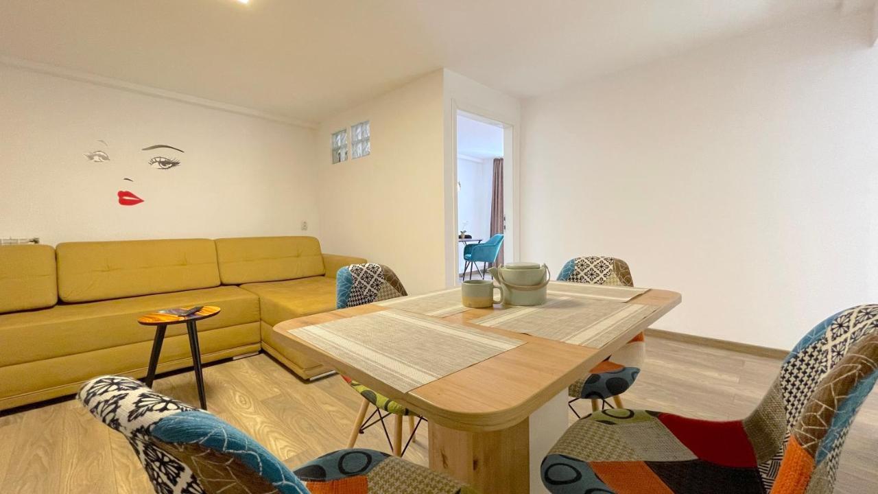 Well Prettyplaces Apartment 001 บราชอฟ ภายนอก รูปภาพ