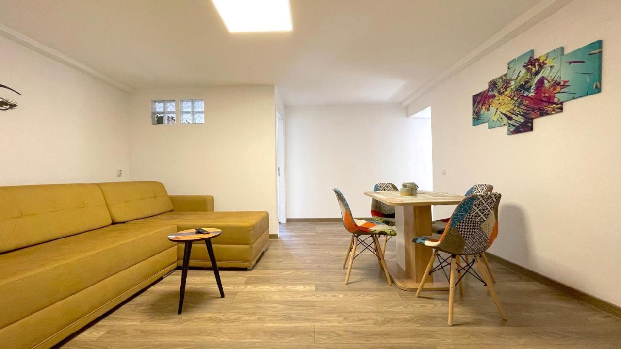 Well Prettyplaces Apartment 001 บราชอฟ ภายนอก รูปภาพ
