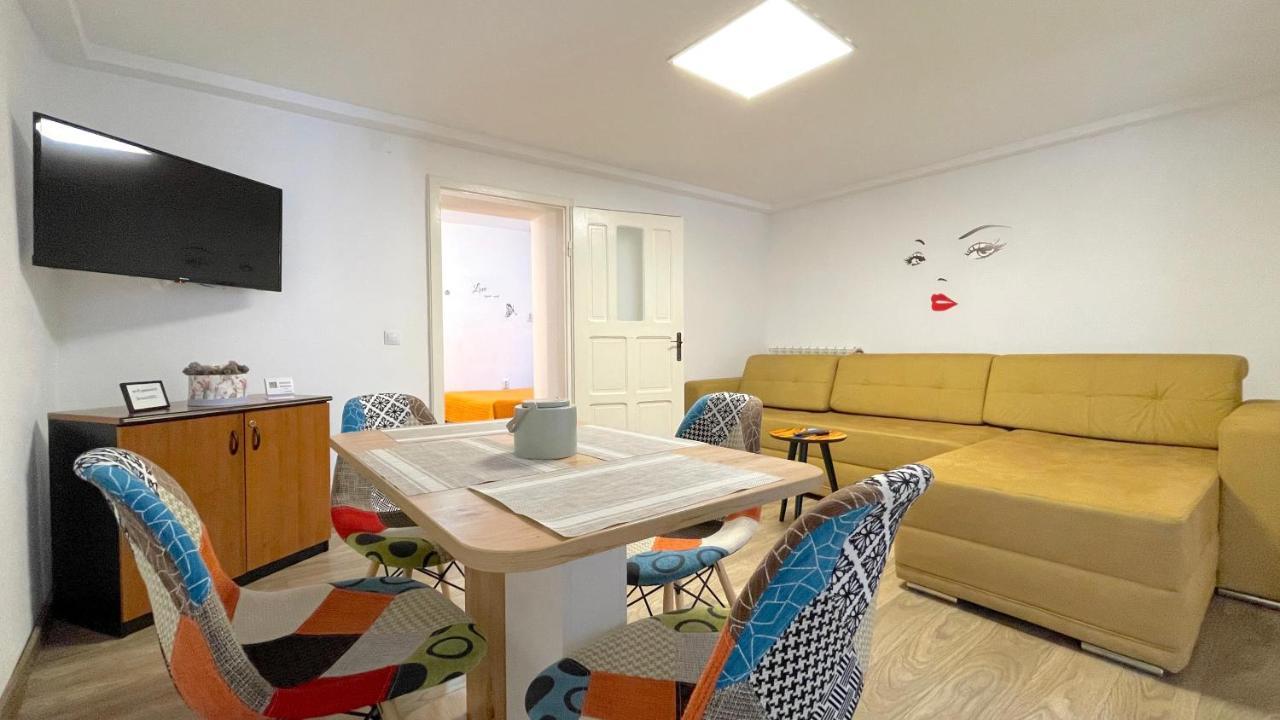 Well Prettyplaces Apartment 001 บราชอฟ ภายนอก รูปภาพ