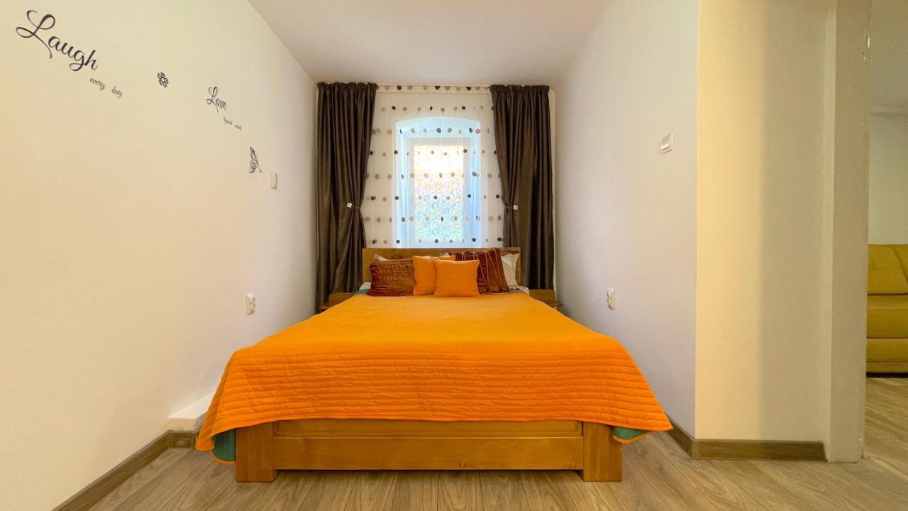 Well Prettyplaces Apartment 001 บราชอฟ ภายนอก รูปภาพ